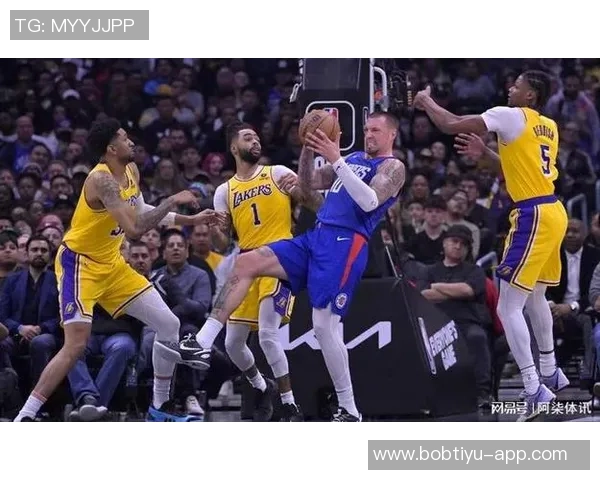 快船对手三分命中率高达429克莱爆发背后隐藏的原因分析