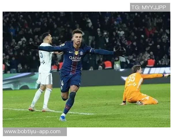 杜埃在法甲赛季中贡献25球成就2004年后出生球员的首位记录保持者