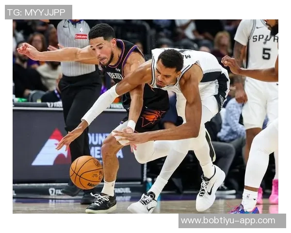 文班亚马上半场表现亮眼9投4中贡献10分5篮板1盖帽